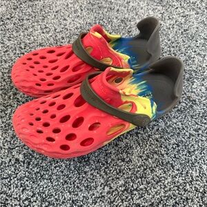 Vibrant mens Shoes with Red and Yellow Design